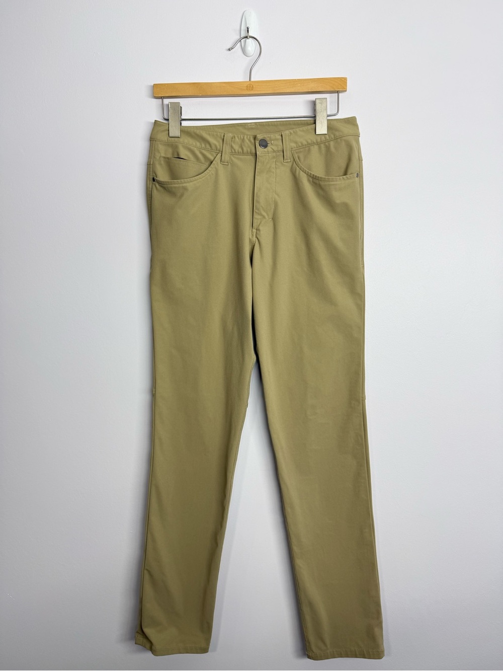 Lululemon ABC Pant Classic Tofino Sand Size 28 W 33” Inseam Tan